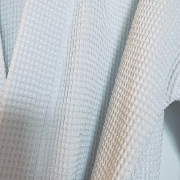 Cypress Hotel and Spa robe - Picture 8 of 10